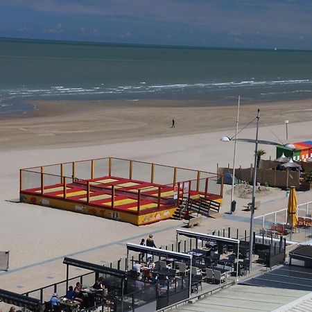 Grande Chambre Dans Loft A Deux Pas De La Plage Dunkirk Kültér fotó