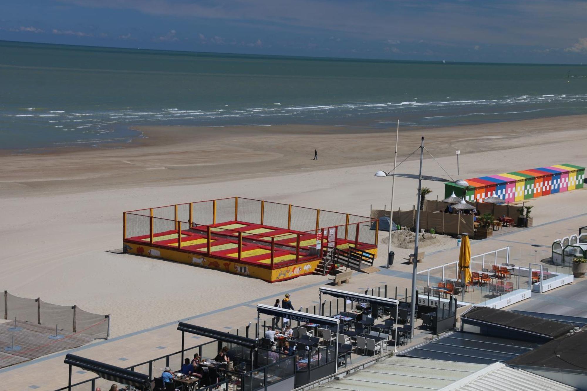 Grande Chambre Dans Loft A Deux Pas De La Plage Dunkirk Kültér fotó