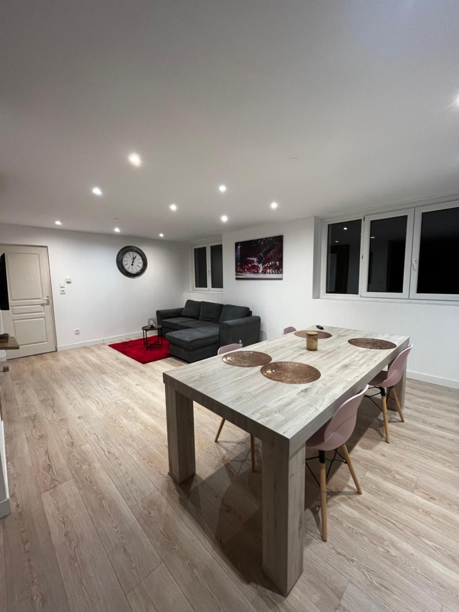 Grande Chambre Dans Loft A Deux Pas De La Plage Dunkirk Kültér fotó