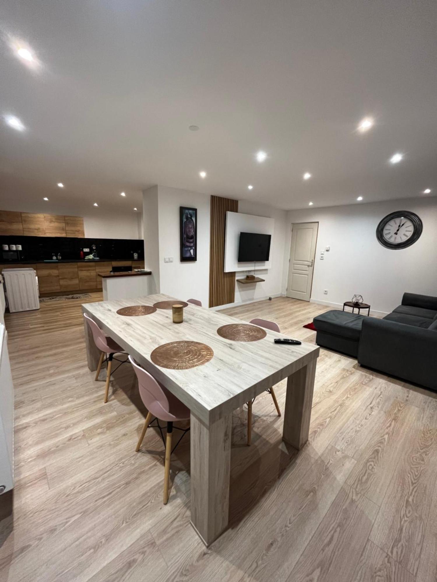 Grande Chambre Dans Loft A Deux Pas De La Plage Dunkirk Kültér fotó